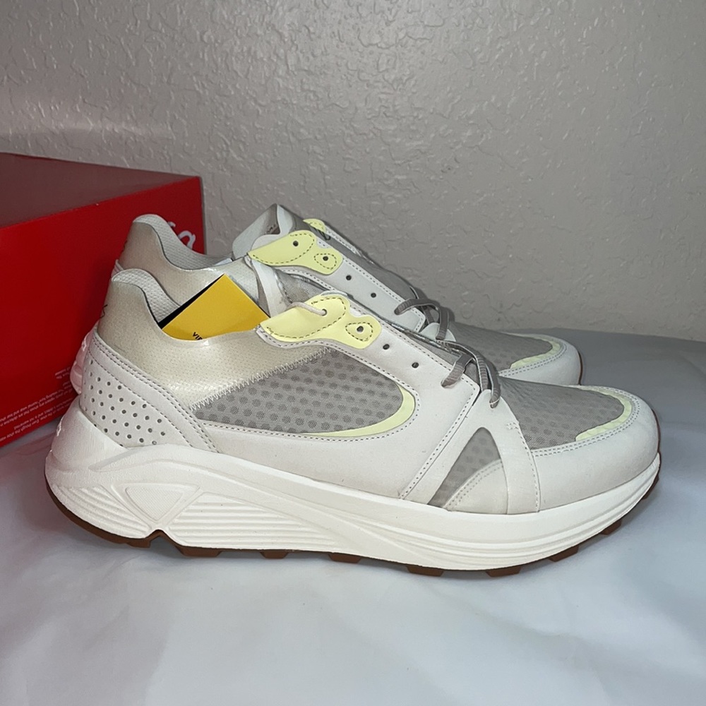ÉS STI SHOES NEW, size 12, very comfy, last one!